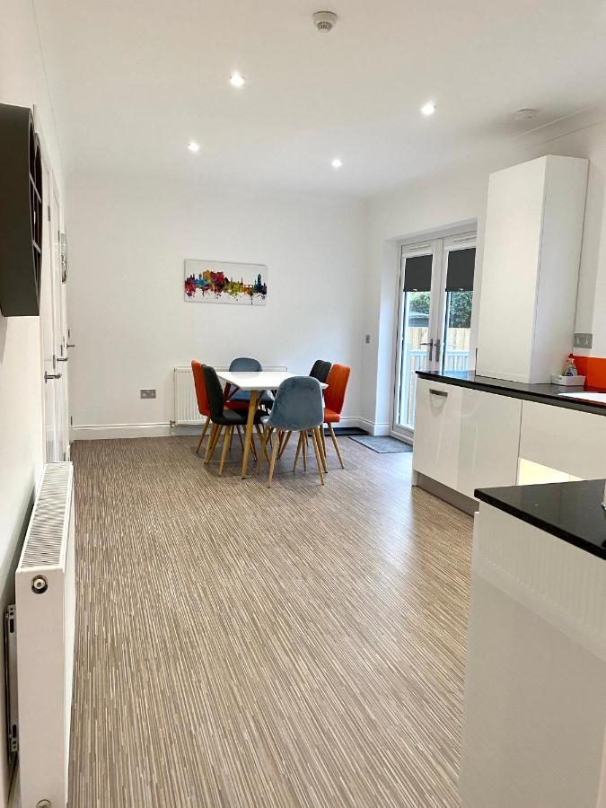Leworin Apartman Stirling Kültér fotó
